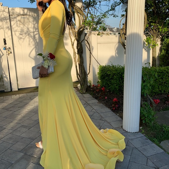 Yellow NY Collection prom dress - Picture 5 of 5